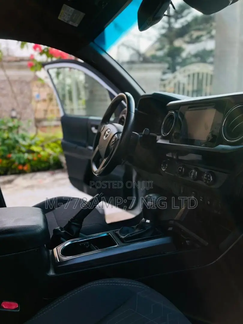 Toyota Tacoma TRD Sport 2018 Off white