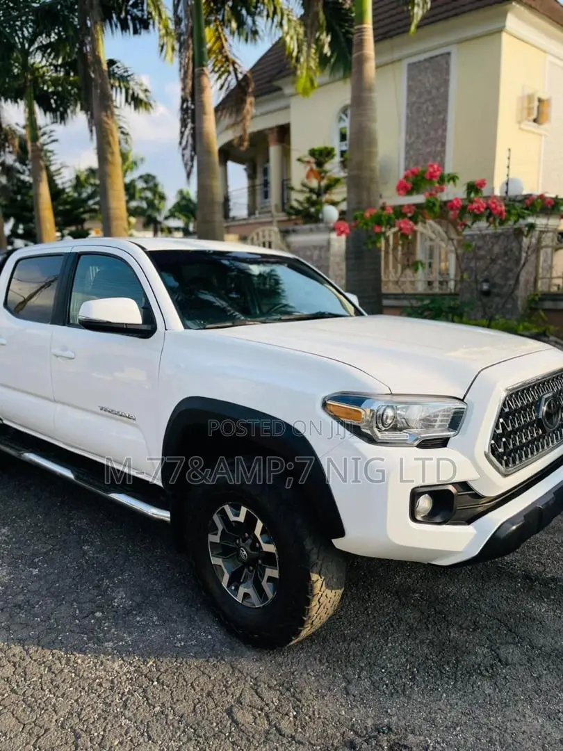 Toyota Tacoma TRD Sport 2018 Off white