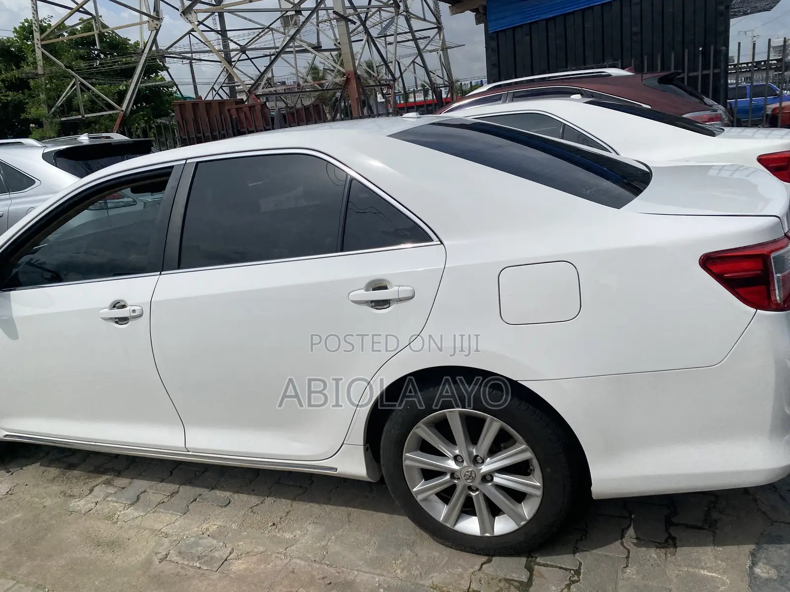 Toyota Camry XLE 4dr Sedan (3.5L 6cyl 6A) 2014 White