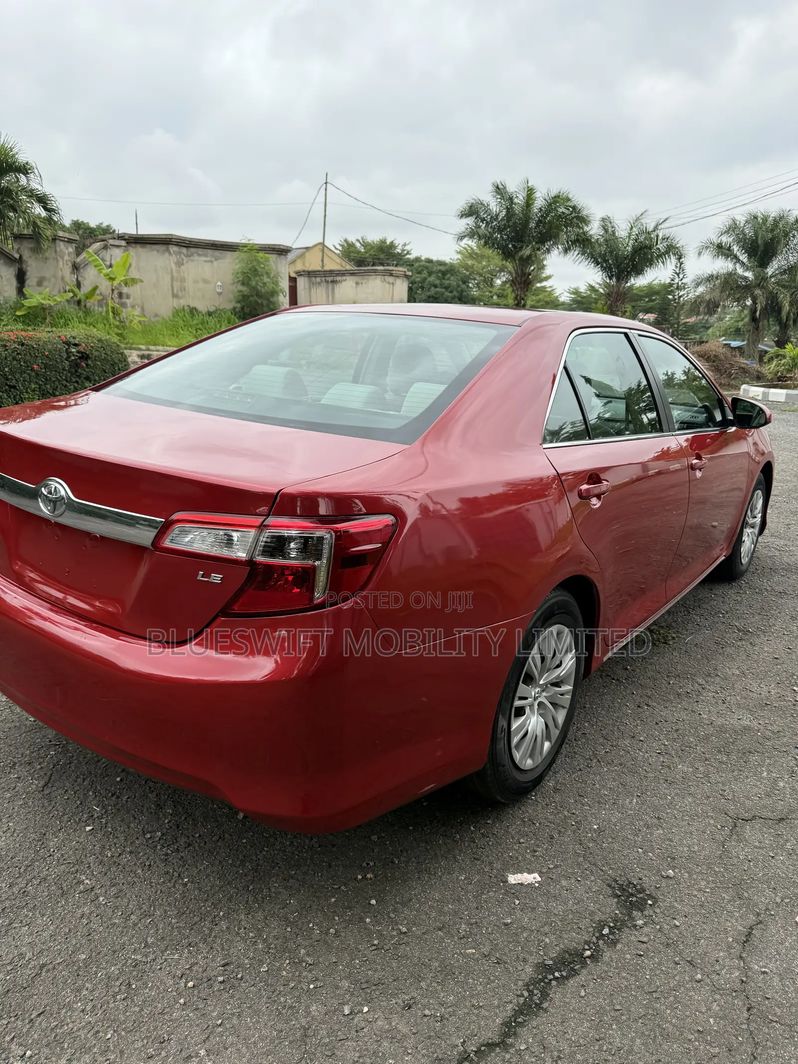 Toyota Camry LE 4dr Sedan (2.5L 4cyl 6A) 2012 Red