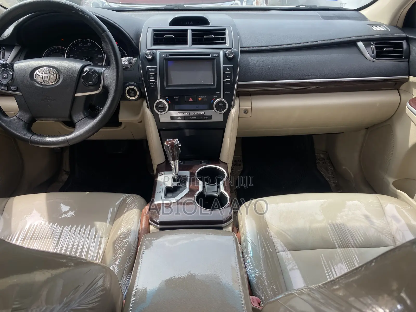Toyota Camry XLE 4dr Sedan (3.5L 6cyl 6A) 2014 White