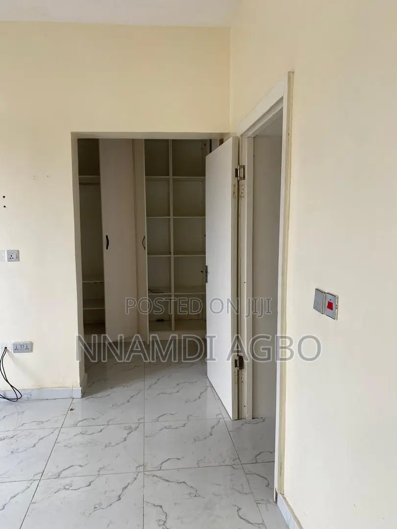 3bdrm Maisonette in Ikate for rent