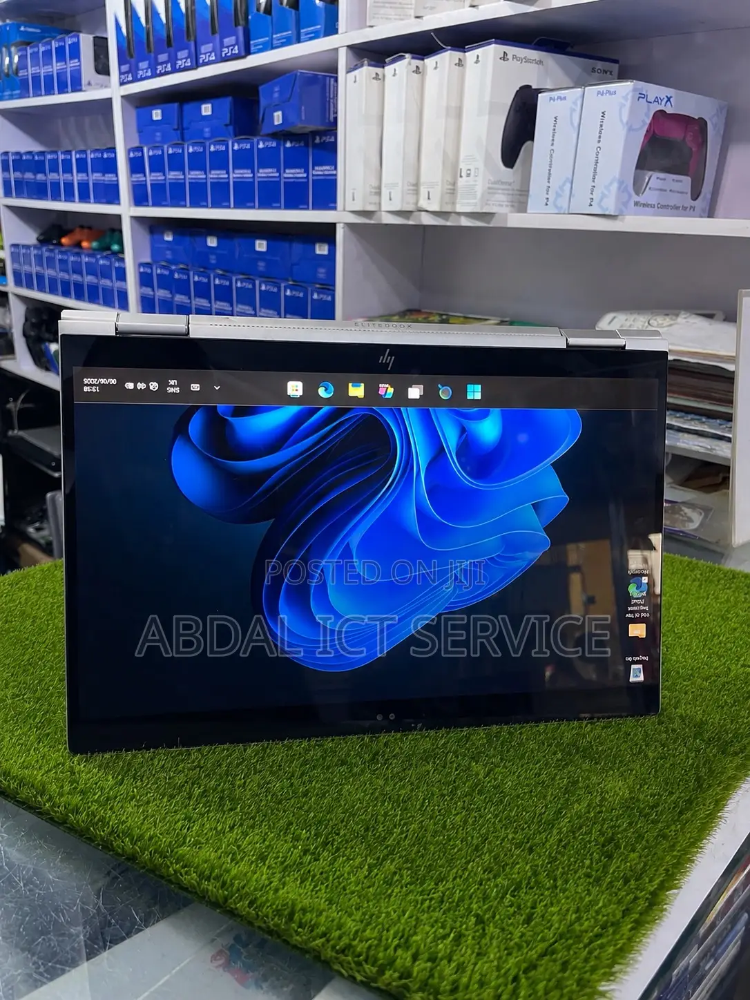 Laptop HP EliteBook 1030 8GB Intel Core i5 SSD 256GB
