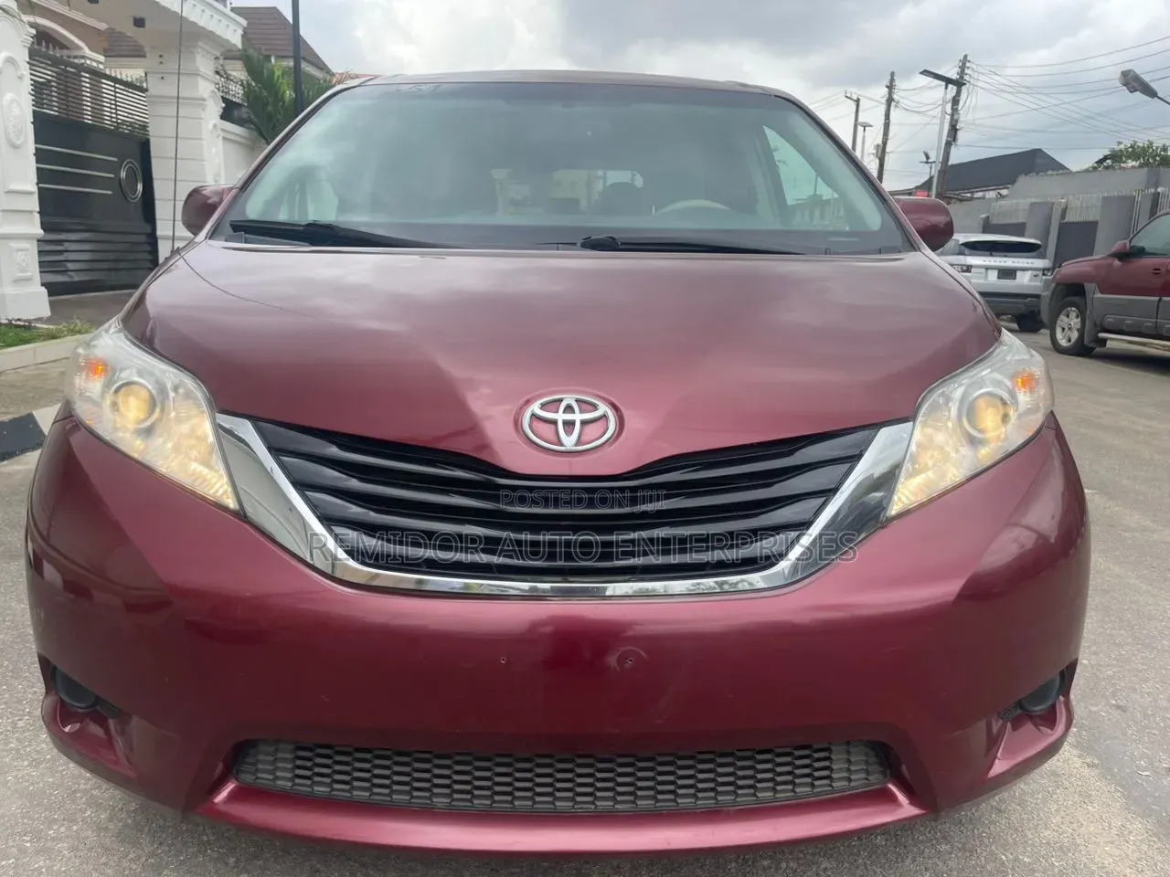 Toyota Sienna XLE 8 Passenger 2011 Red