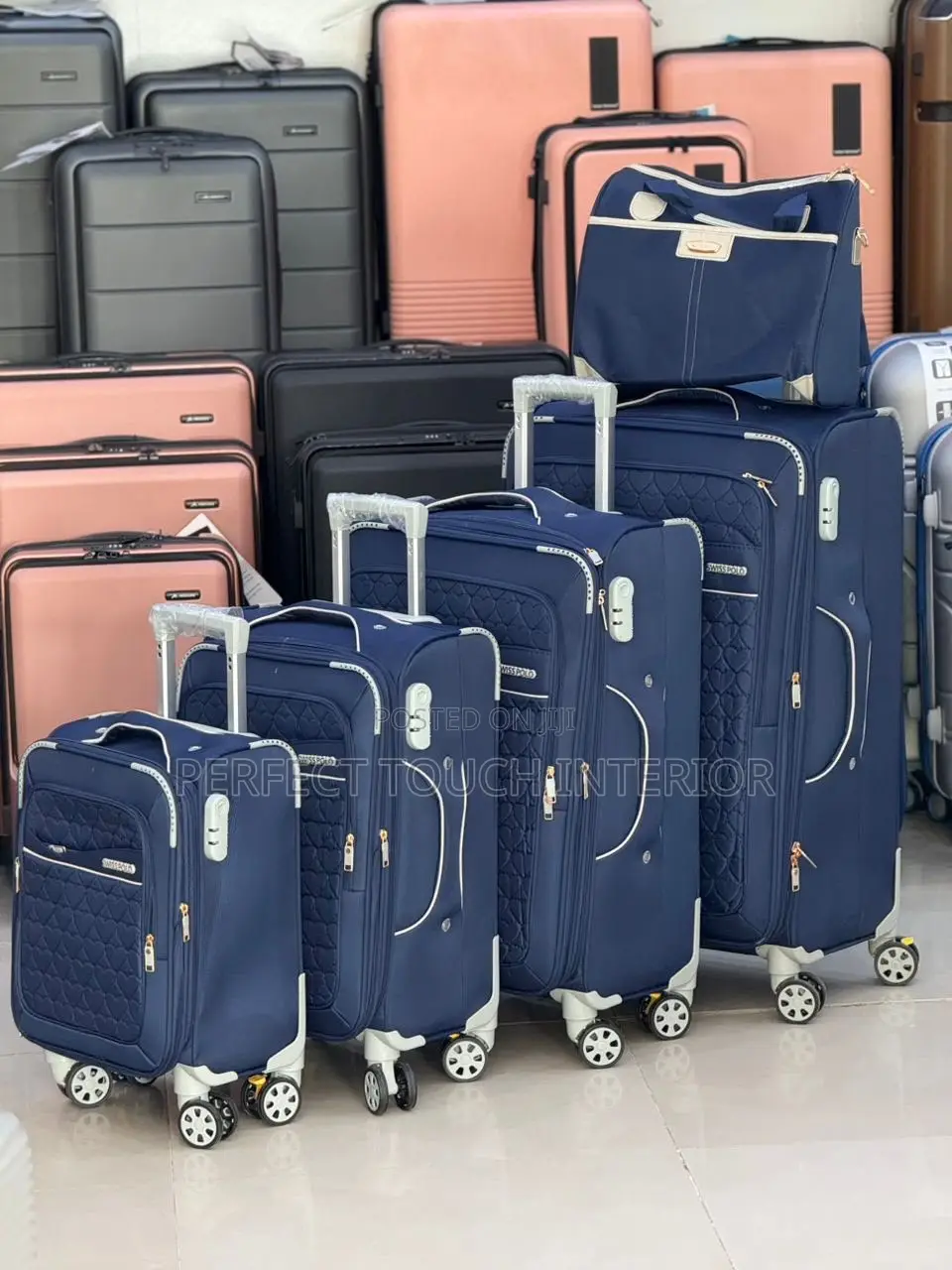 3-Piece Hard-Shell Luggage Se