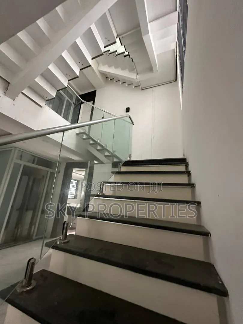 4bdrm Duplex in Gerald, Old Ikoyi for rent