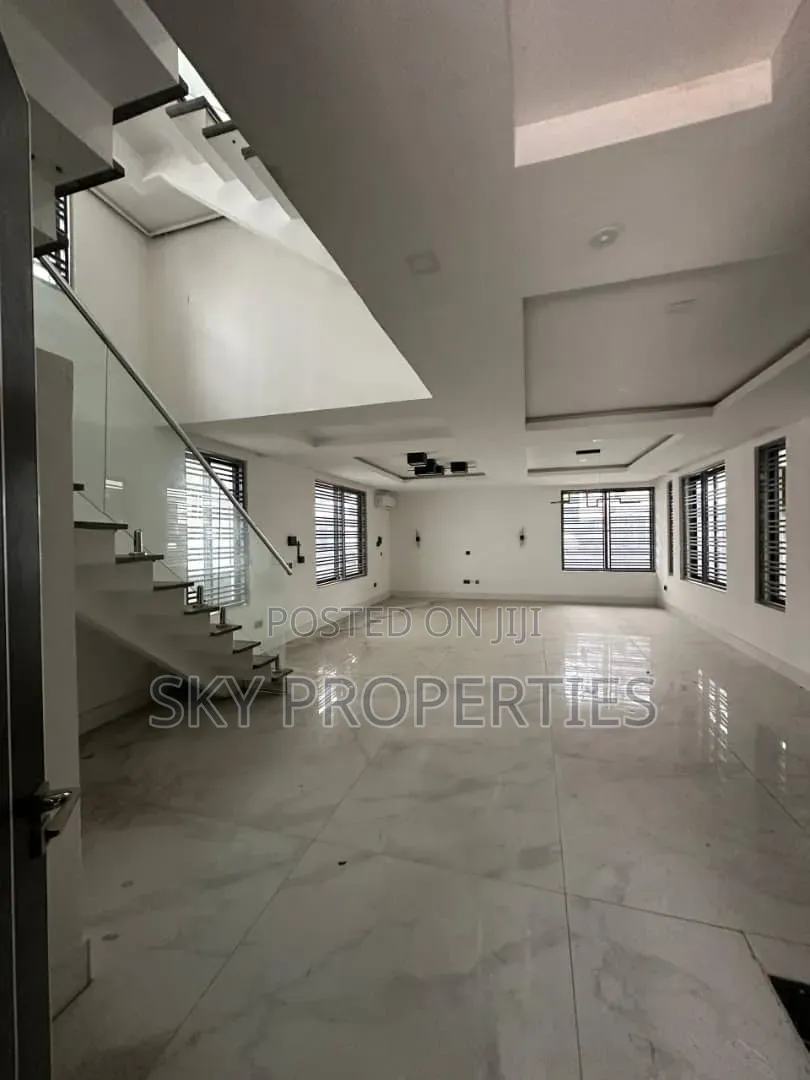 4bdrm Duplex in Gerald, Old Ikoyi for rent