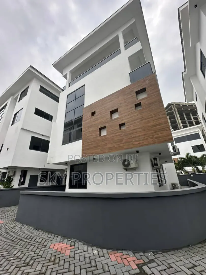 4bdrm Duplex in Gerald, Old Ikoyi for rent