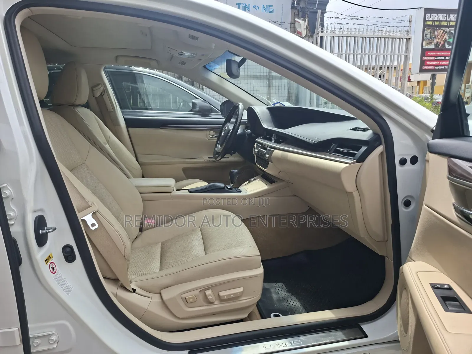 Lexus ES 2014 White