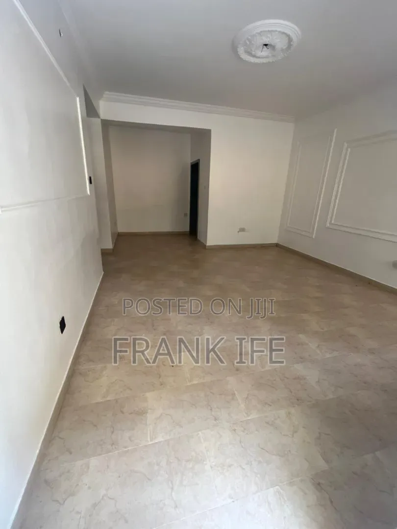 4bdrm Duplex in Thomas, Igbo-efon for sale