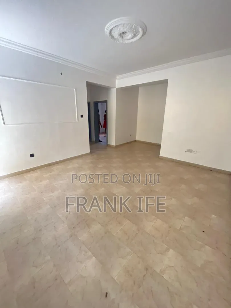 4bdrm Duplex in Thomas, Igbo-efon for sale