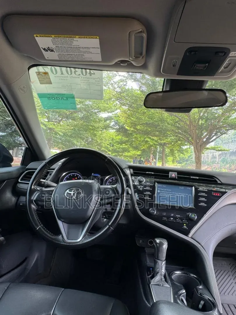 Toyota Camry 2019 Blue