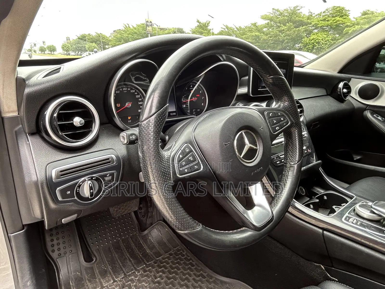 Mercedes-Benz C300 Base 4Matic Sedan AWD (2.0L 4cyl 7A) 2016 White