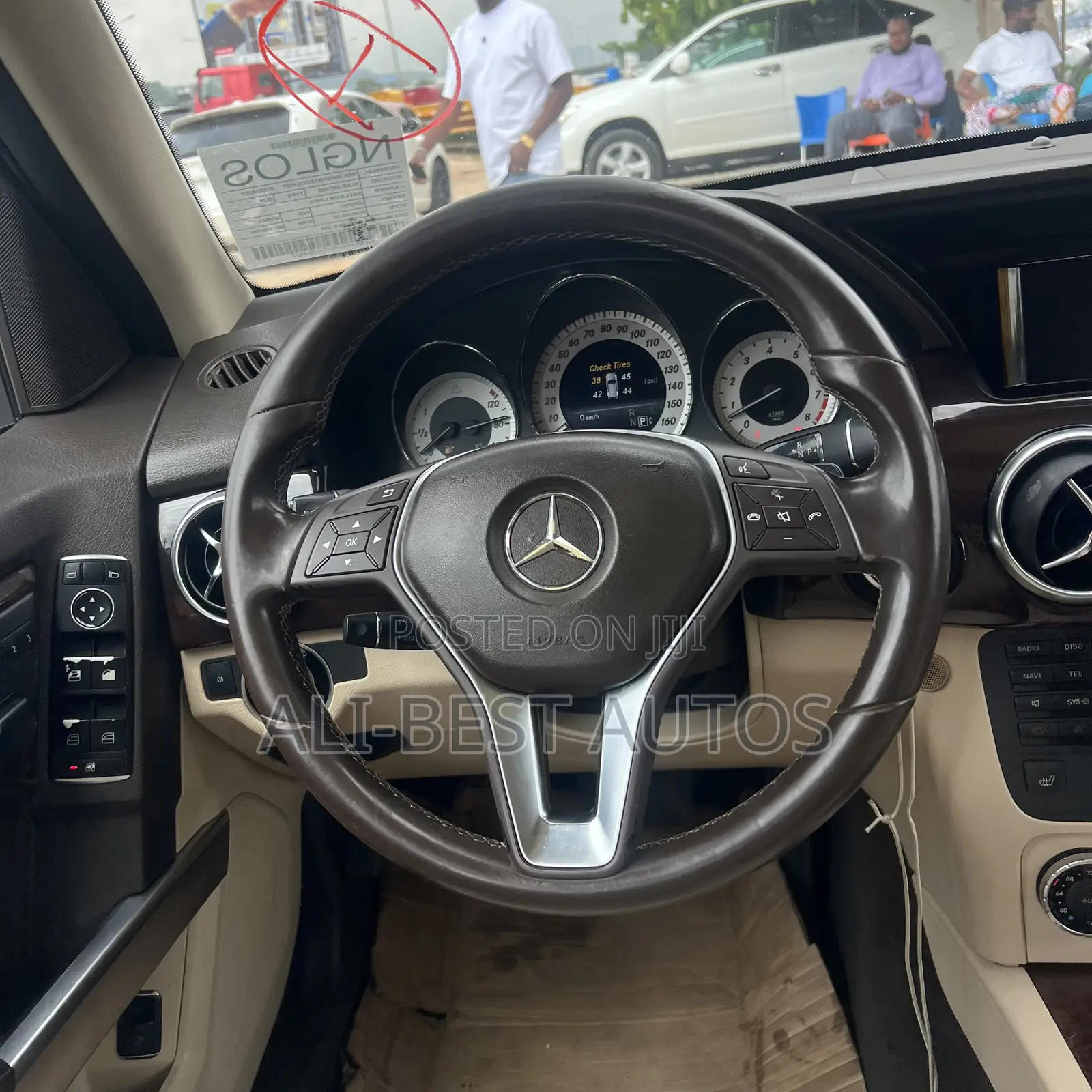 Mercedes-Benz GLK-Class 2014 Brown