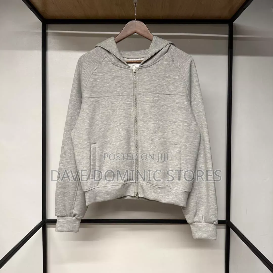 Ouswe Plain Cropped Hoodie