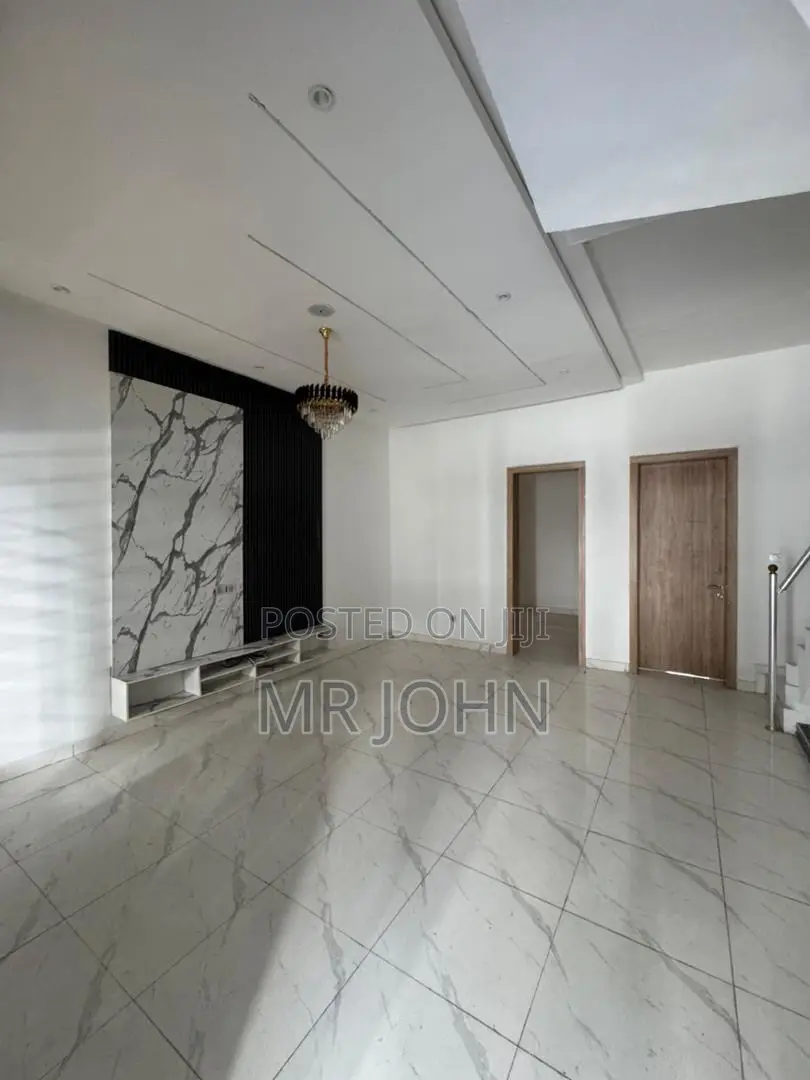 4bdrm Duplex in Ikota Owo Pr for rent