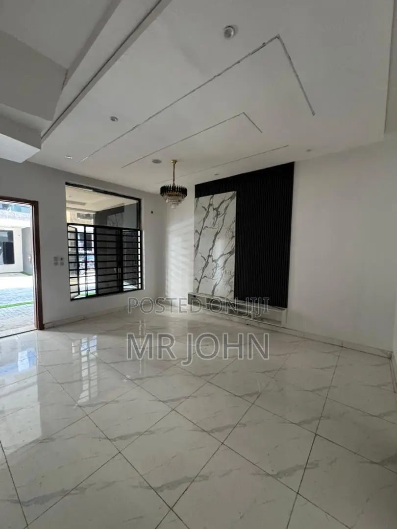 4bdrm Duplex in Ikota Owo Pr for rent