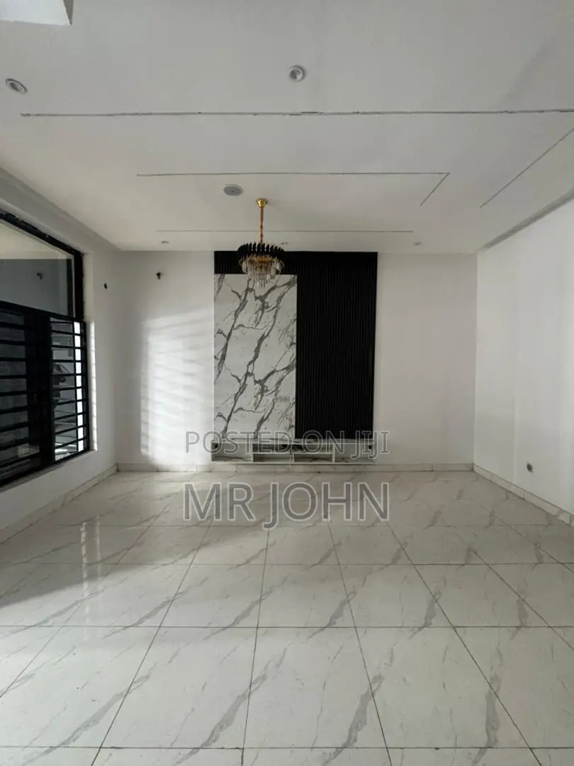 4bdrm Duplex in Ikota Owo Pr for rent