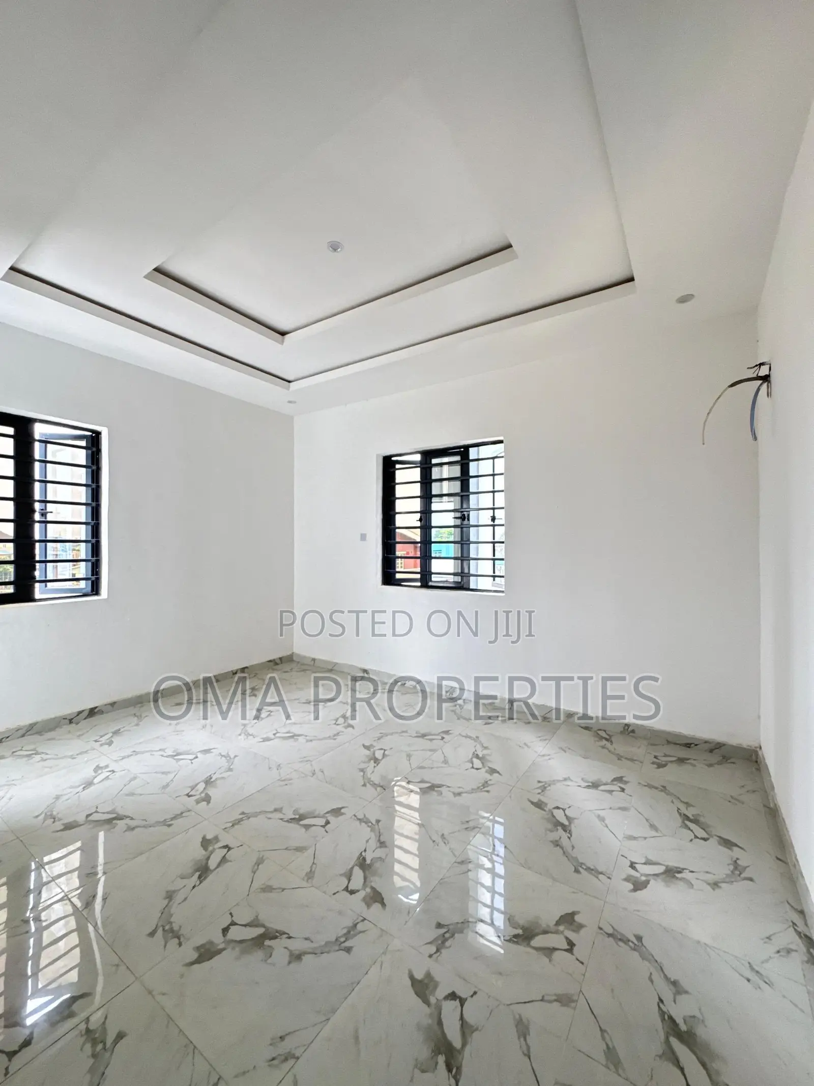 Furnished 3bdrm House in Surulere for sale