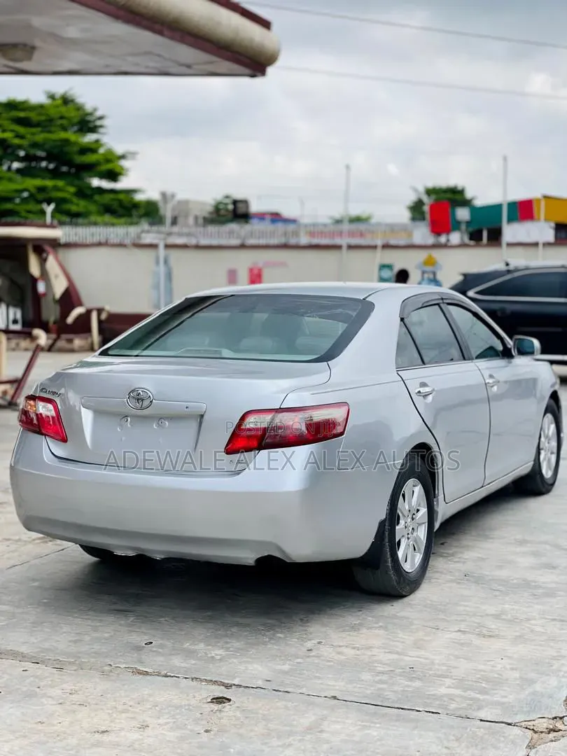 Toyota Camry 2008 Silver