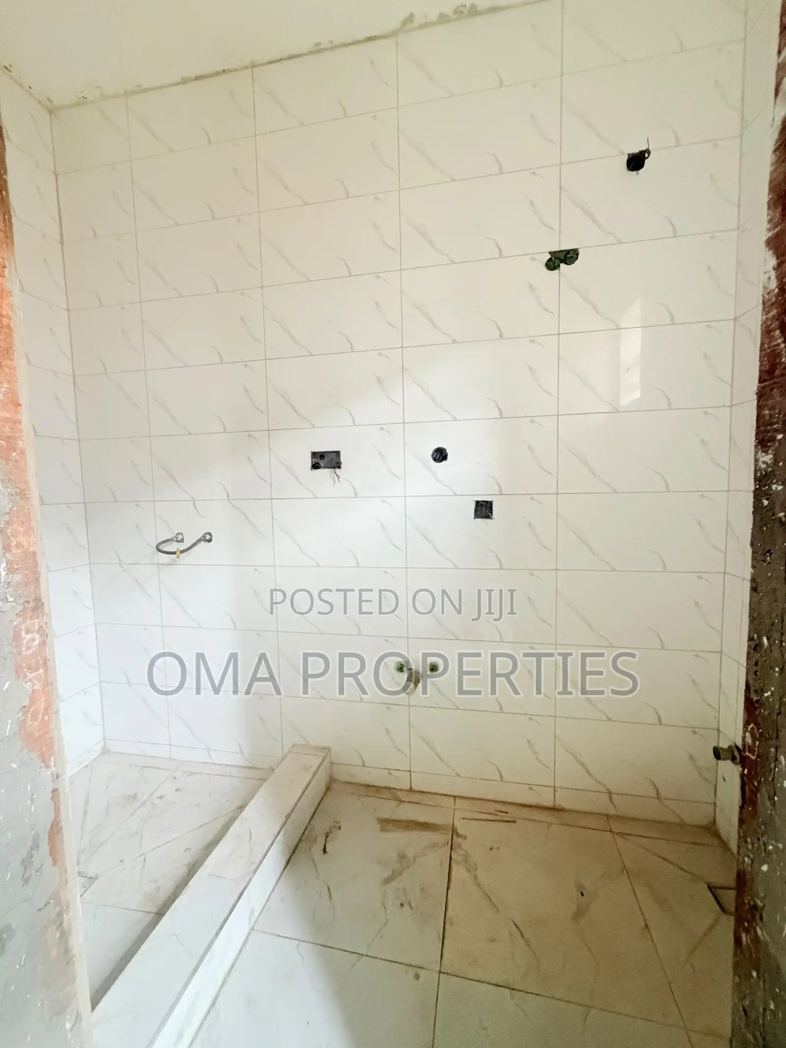 Furnished 3bdrm House in Oko-Oba for sale