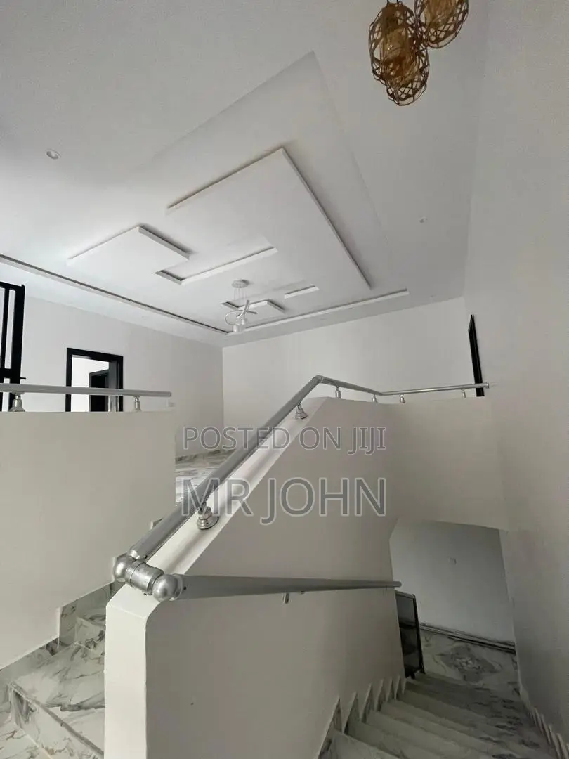 4bdrm House in Harris Drive Owo Pr, Lekki for rent