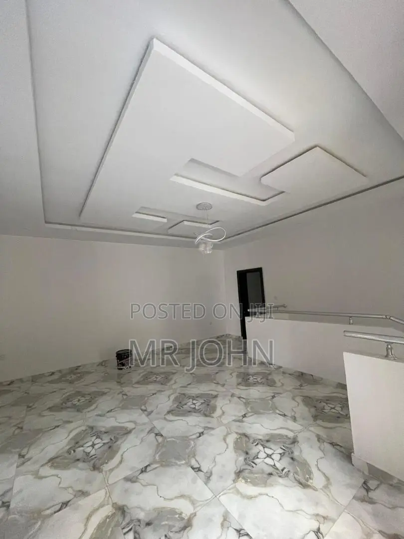 4bdrm House in Harris Drive Owo Pr, Lekki for rent
