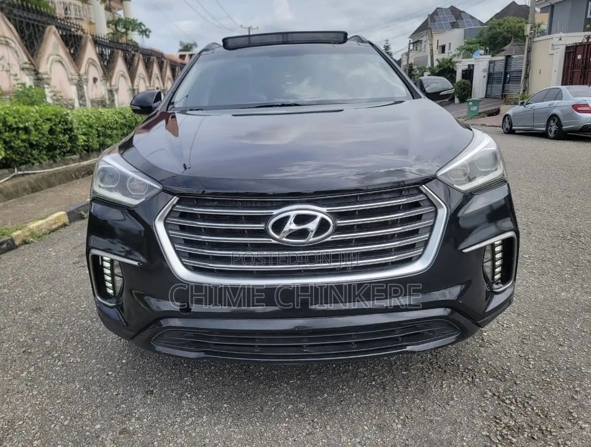 Hyundai Santa Fe 2013 Black