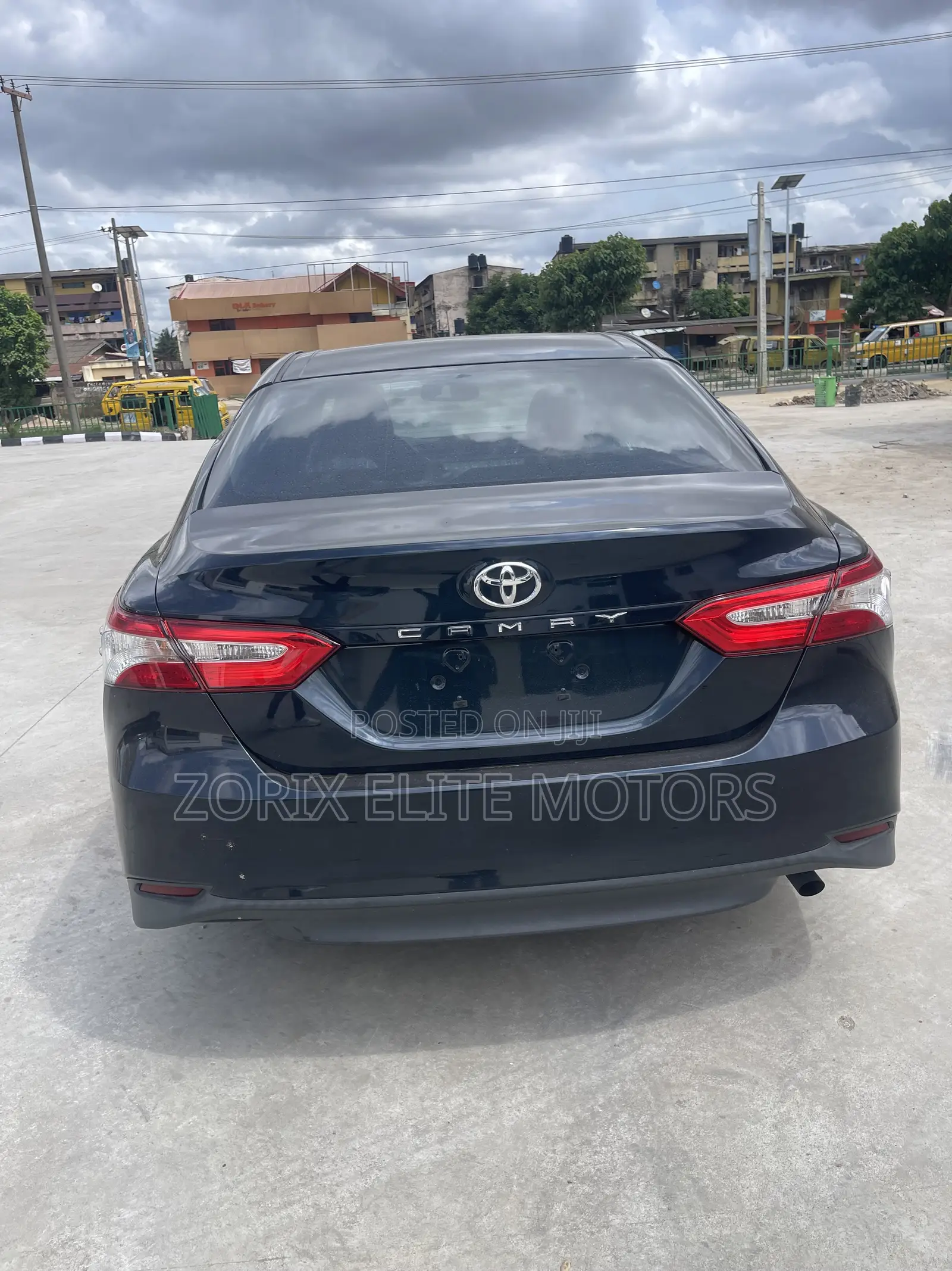 Toyota Camry 2018 Blue