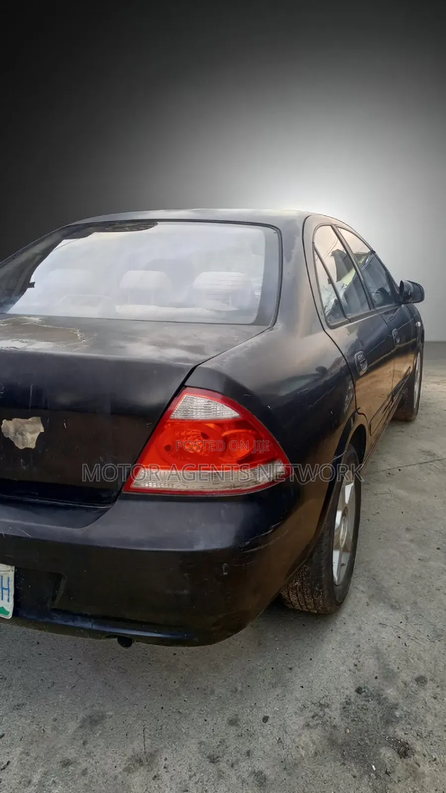 Nissan Sunny 2012 Gray
