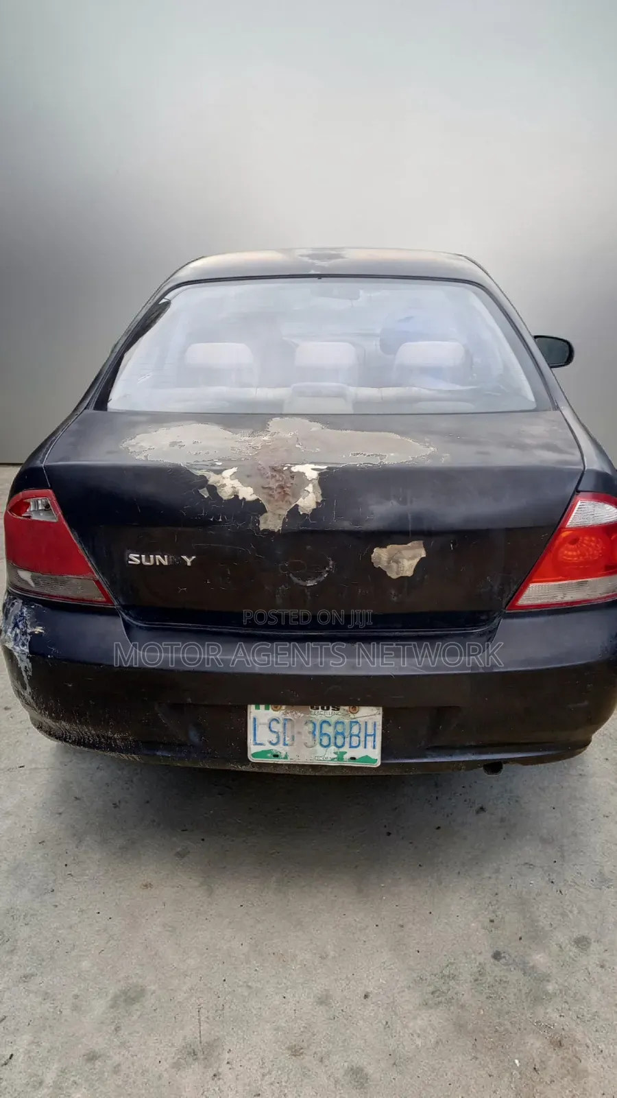 Nissan Sunny 2012 Gray