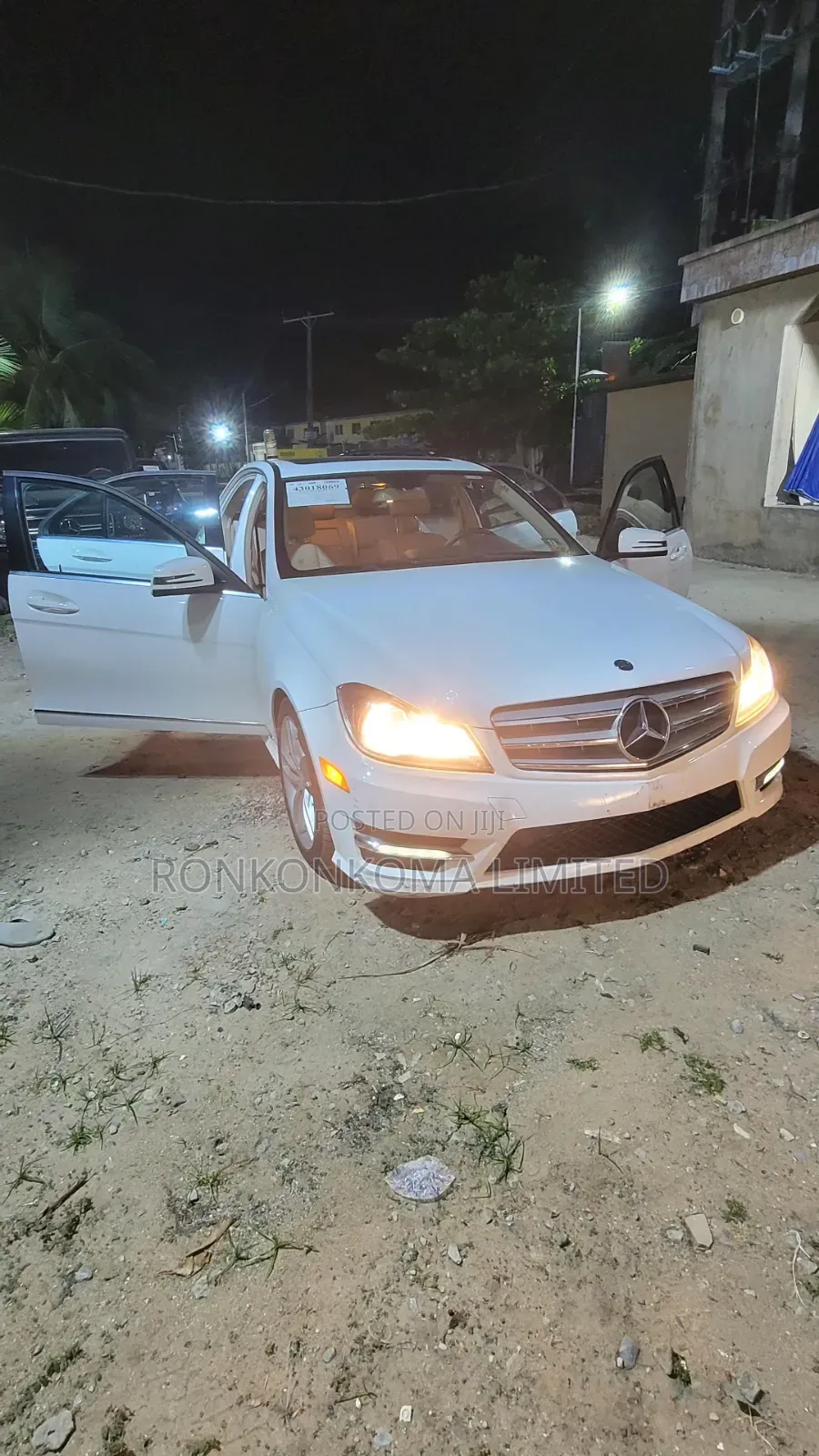 Mercedes-Benz C300 Luxury 4Matic Sedan AWD (3.5L 6cyl 7A) 2013 White