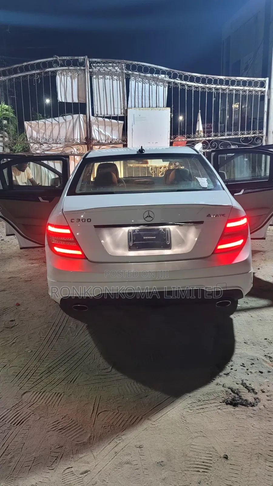Mercedes-Benz C300 Luxury 4Matic Sedan AWD (3.5L 6cyl 7A) 2013 White