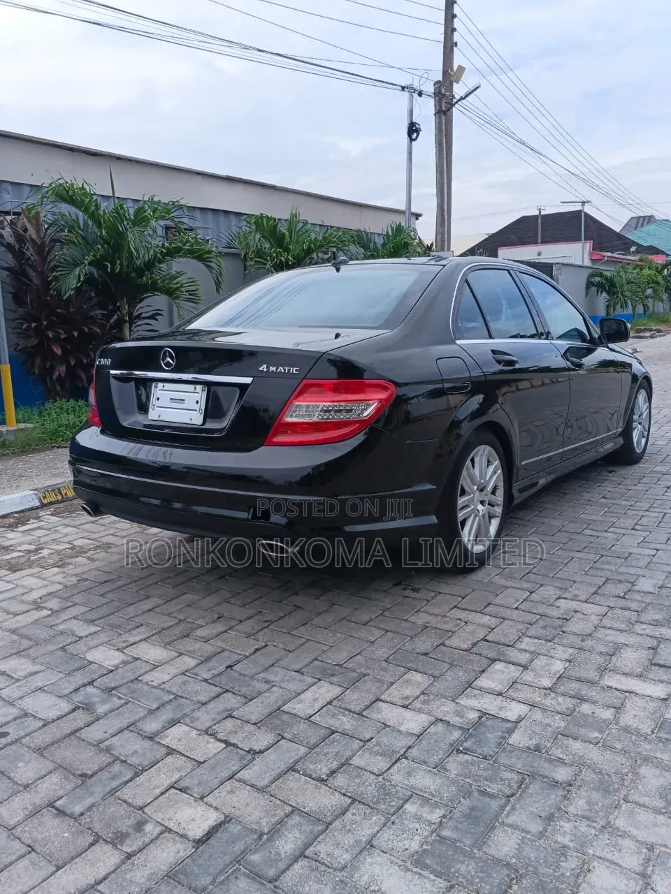 Mercedes-Benz C300 Luxury 4Matic Sedan AWD (3.0L 6cyl 7A) 2010 Black