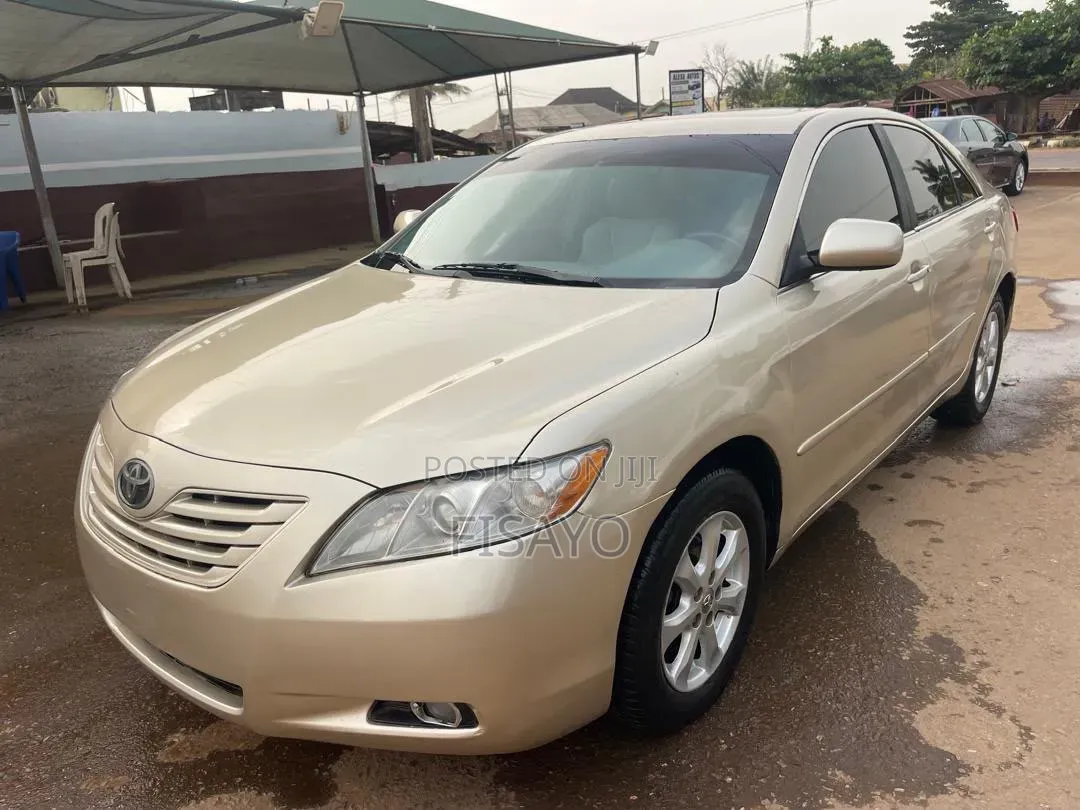 Toyota Camry 2008 Gold