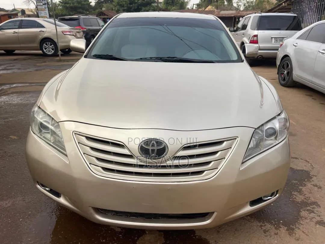 Toyota Camry 2008 Gold