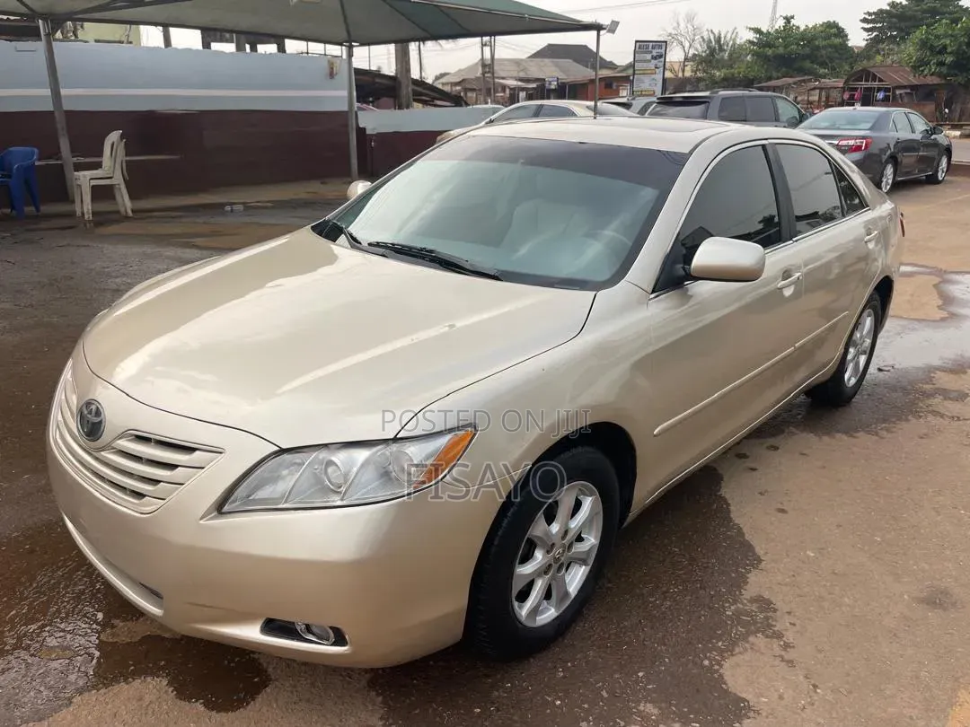 Toyota Camry 2008 Gold