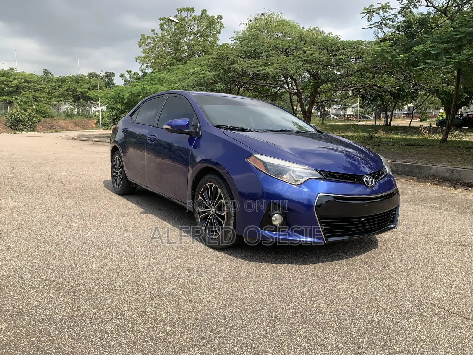 Toyota Corolla S Premium 4dr Sedan (1.8L 4cyl CVT) 2015 Blue