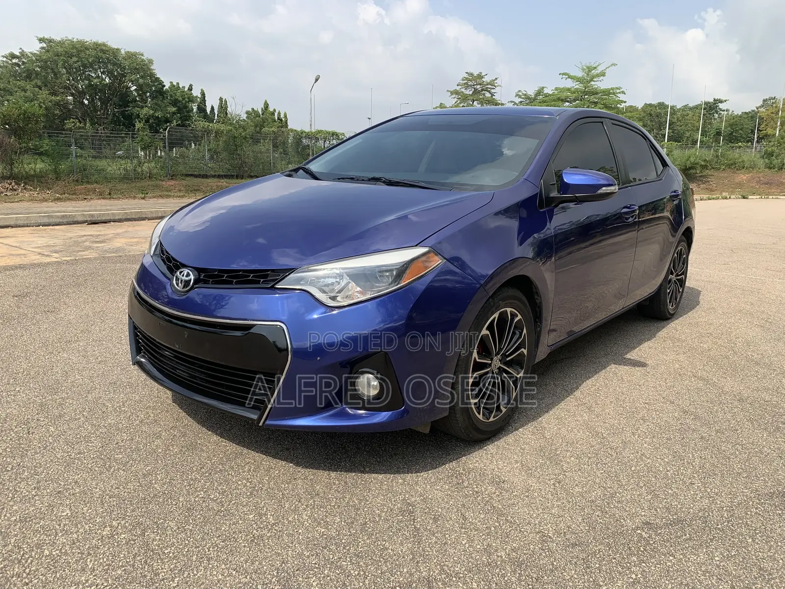 Toyota Corolla S Premium 4dr Sedan (1.8L 4cyl CVT) 2015 Blue