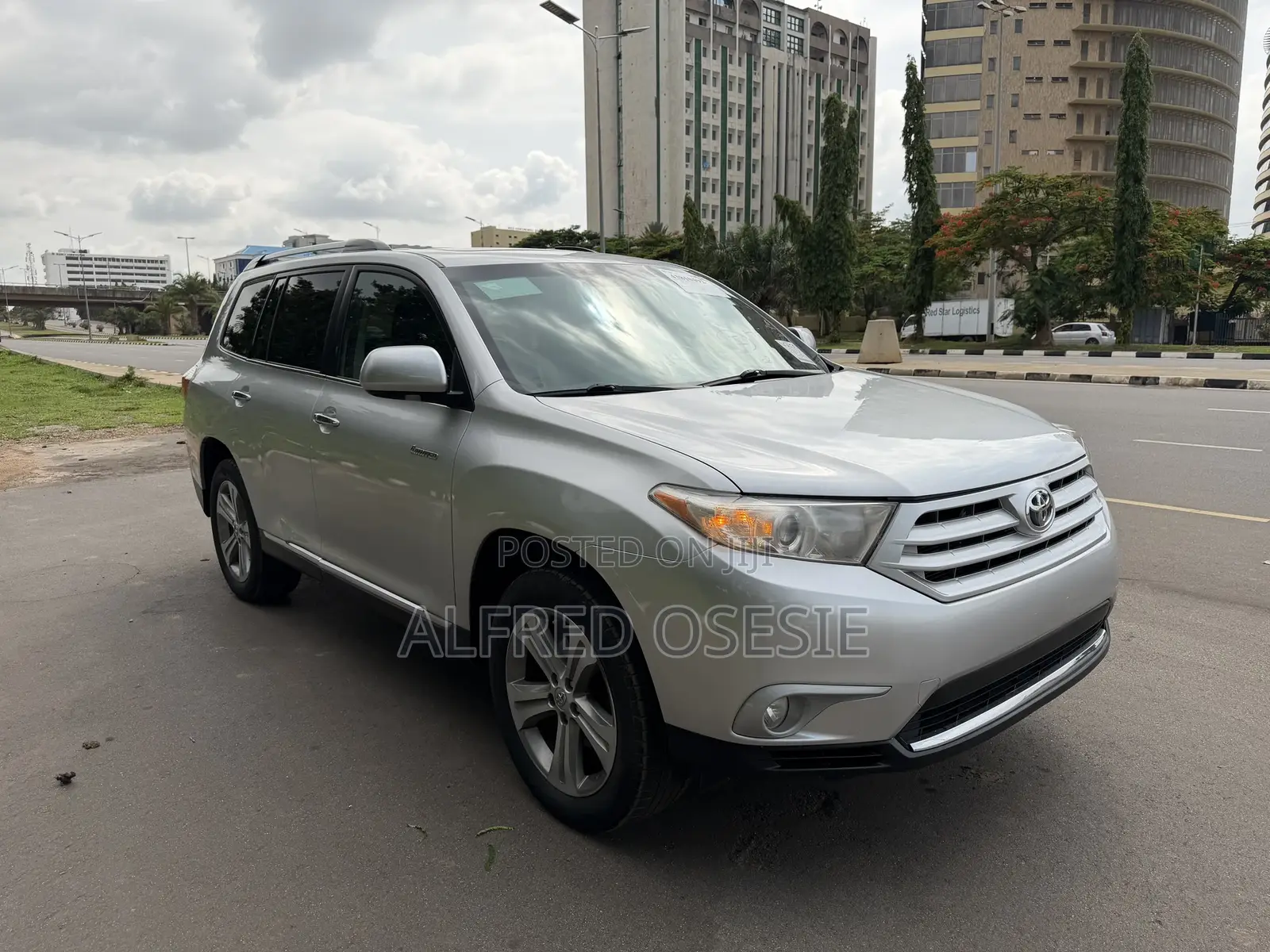 Toyota Highlander Limited 2012 Silver