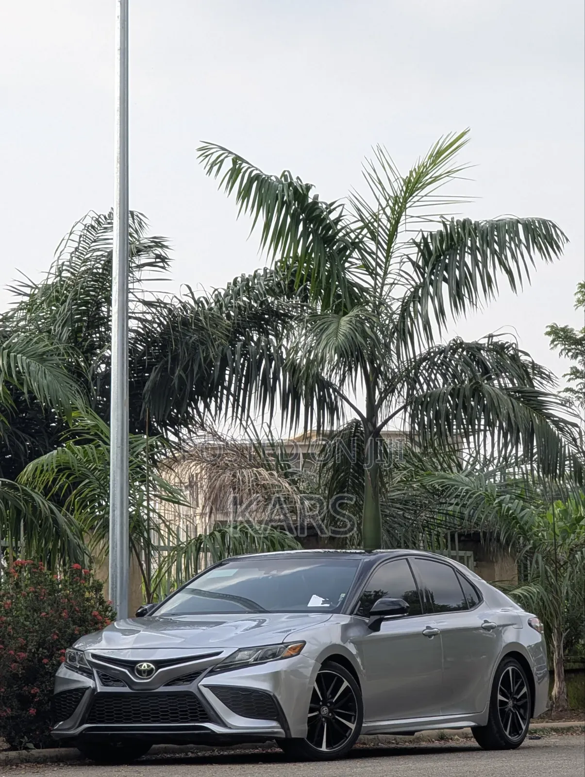 Toyota Camry 2019 Silver