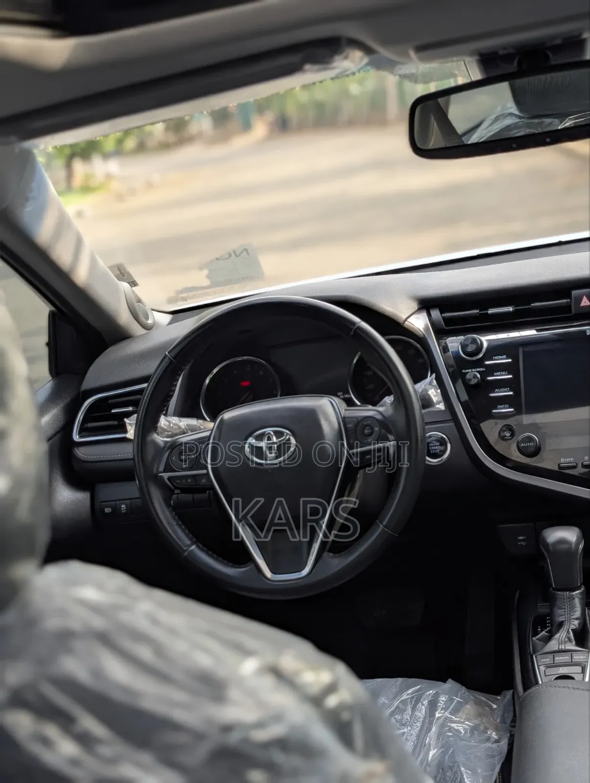 Toyota Camry 2019 Silver