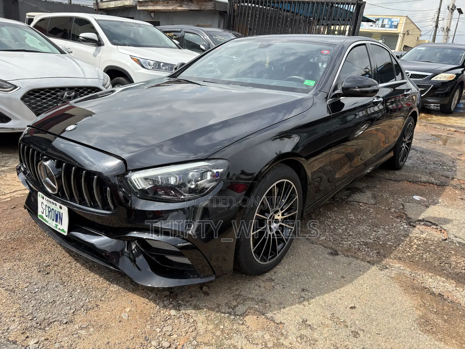 Mercedes-Benz E300 2017 Black
