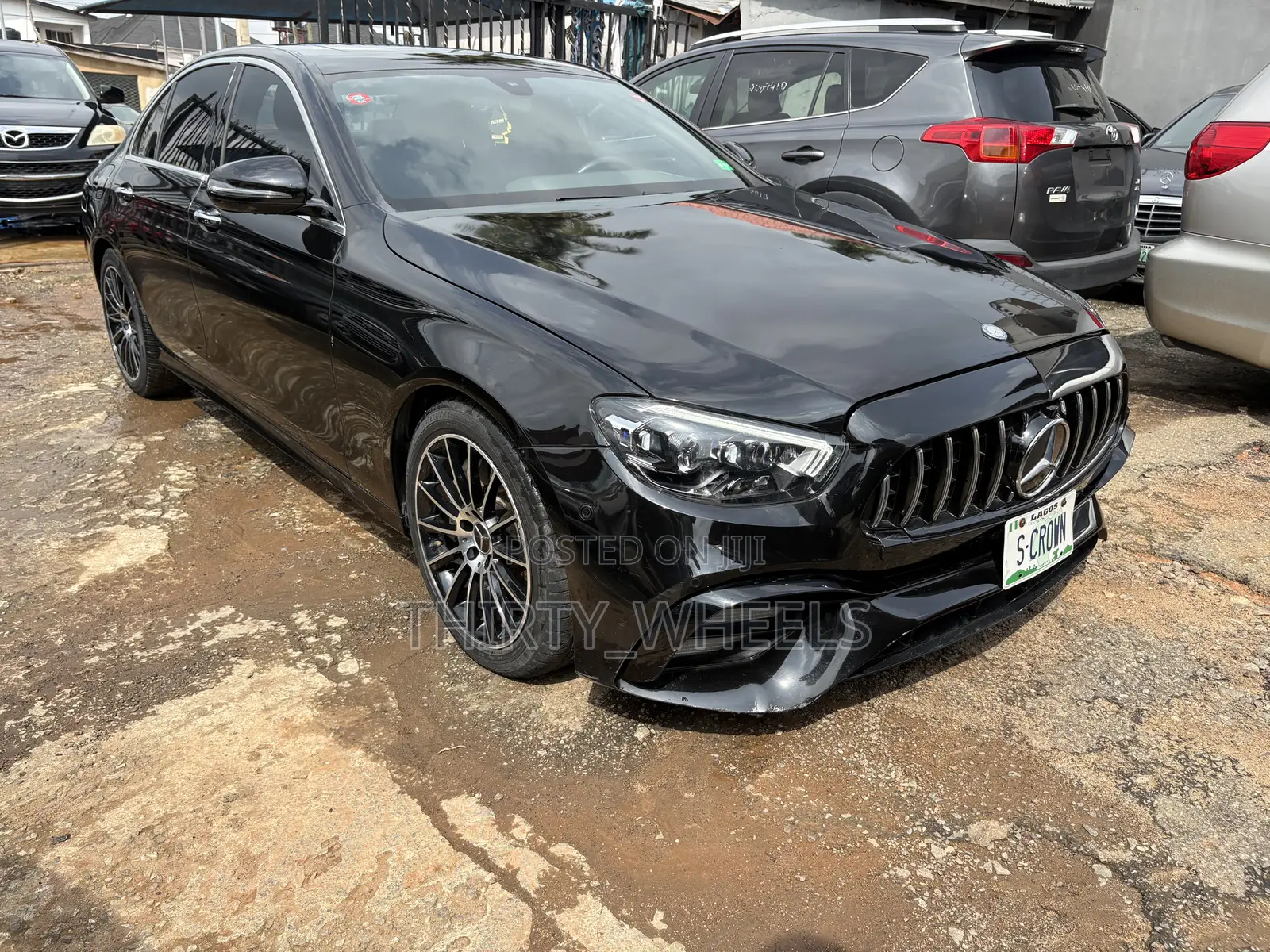Mercedes-Benz E300 2017 Black