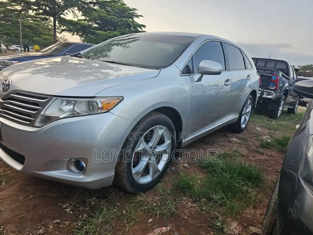 Toyota Venza 2012 Silver