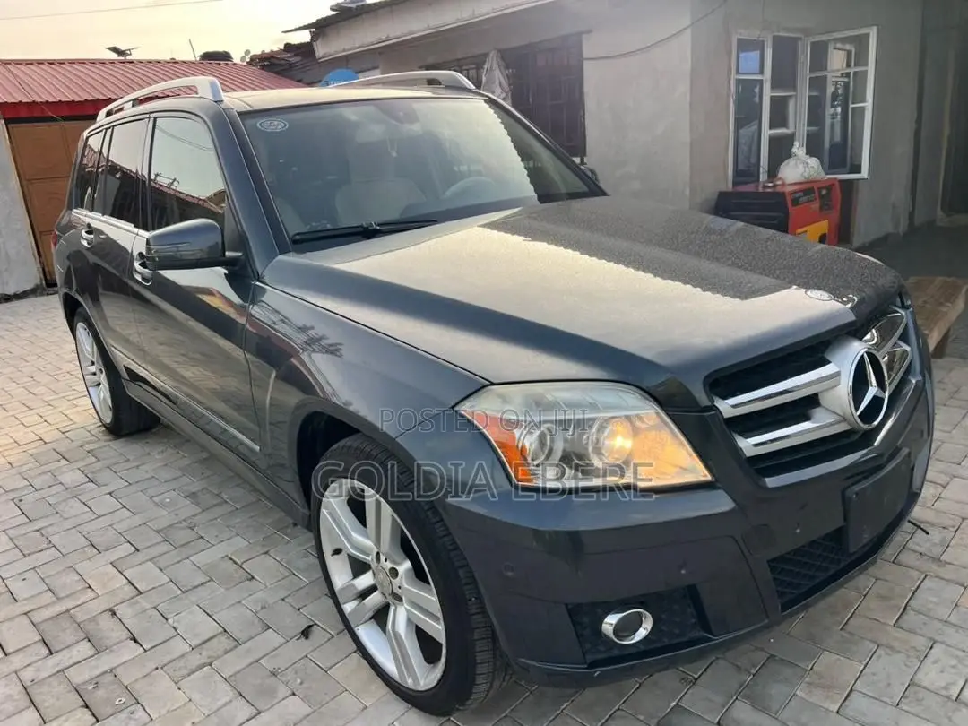 Mercedes-Benz GLK-Class 2011 Black