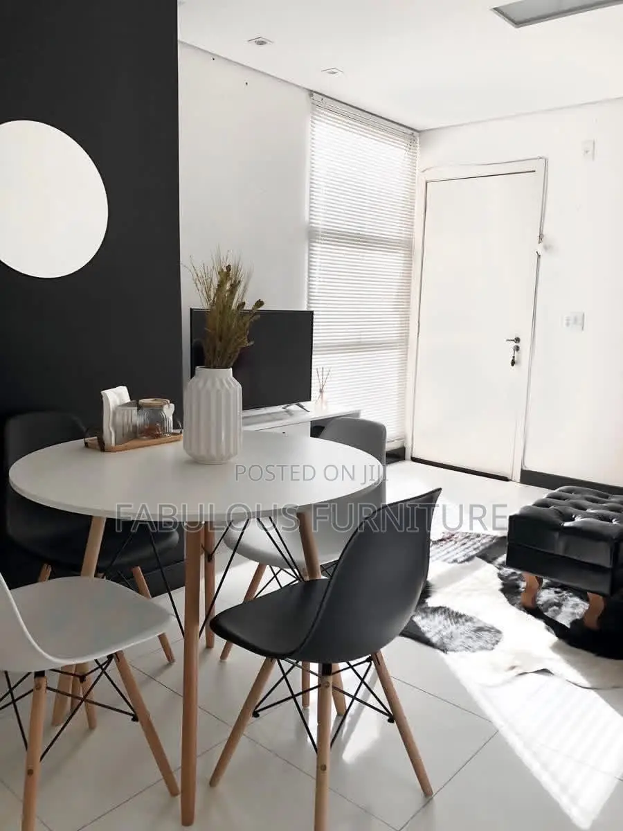 4 Seaters Dining Set for Sale