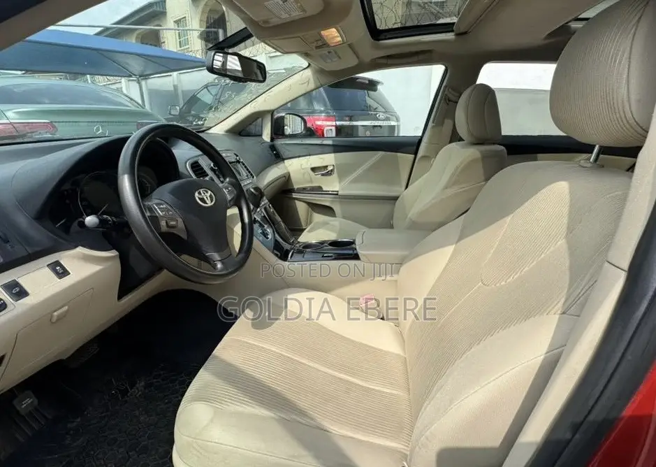 Toyota Venza 2010 Red