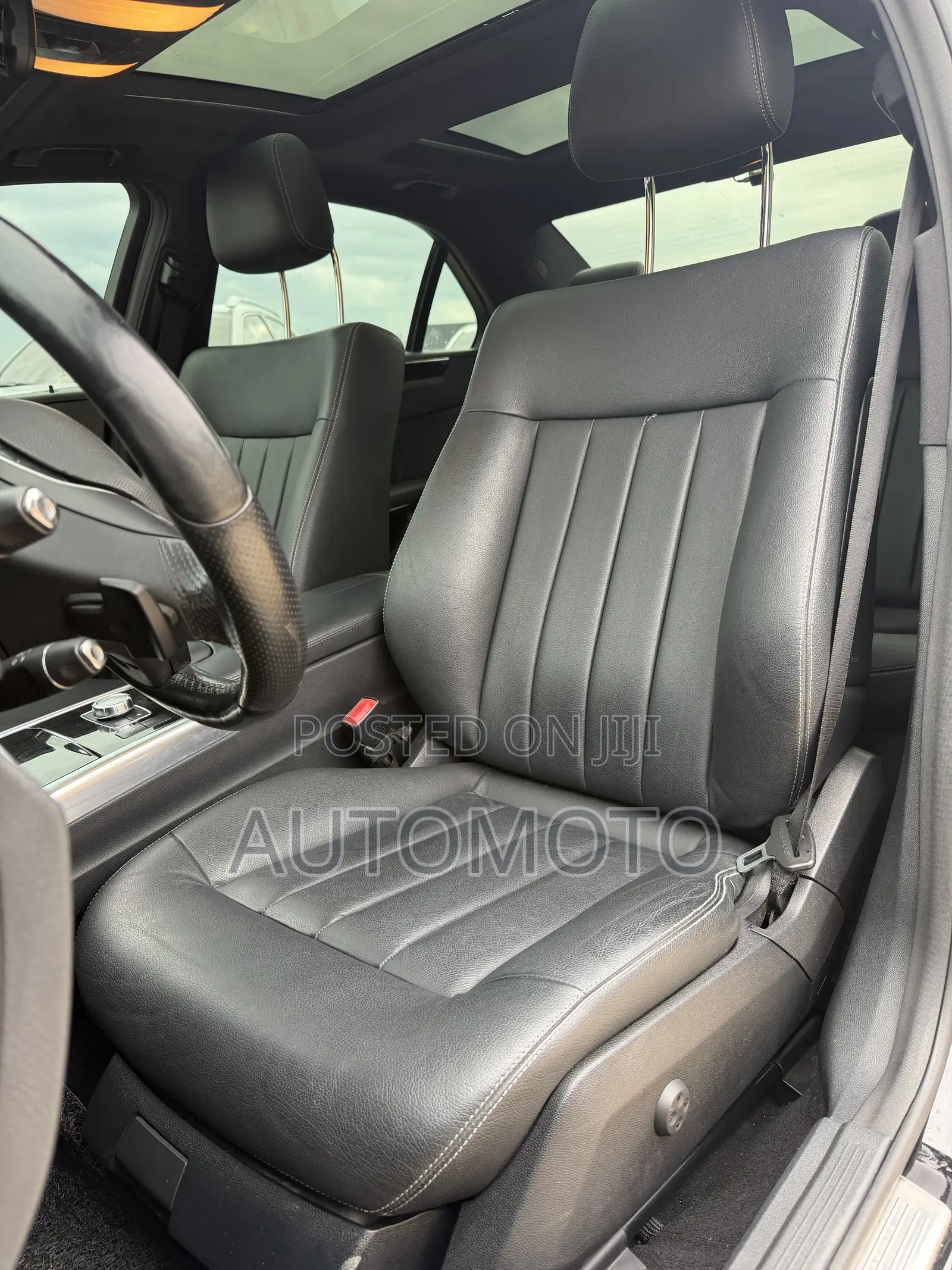 Mercedes-Benz E350 Base 4Matic Sedan AWD (3.5L 6cyl 7A) 2014 Black