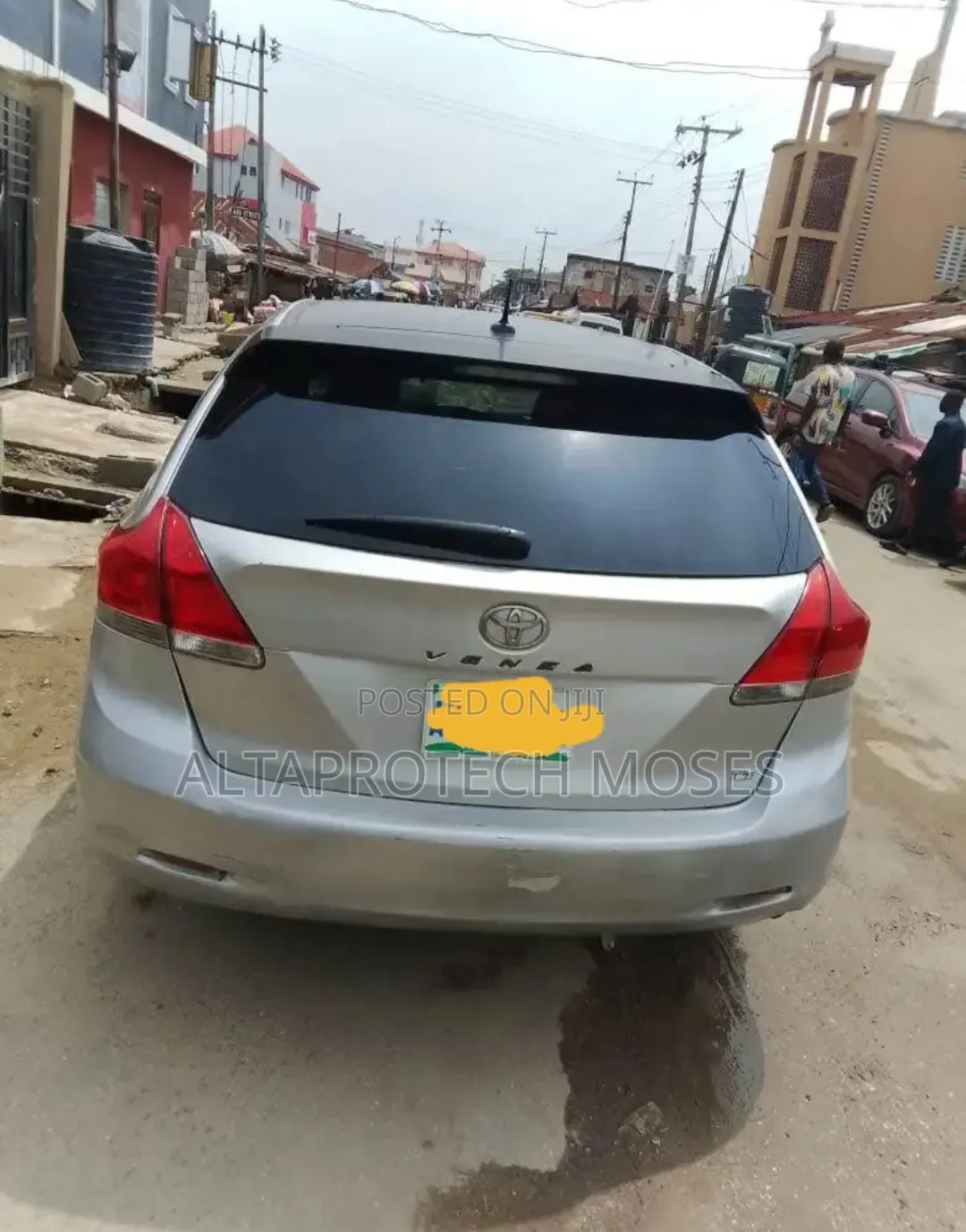Toyota Venza LE 2010 Silver